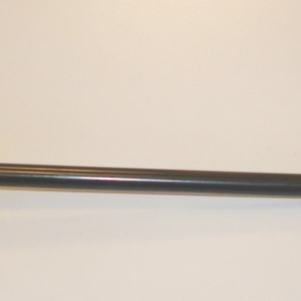 pie-r26-al-centro-acero-negro